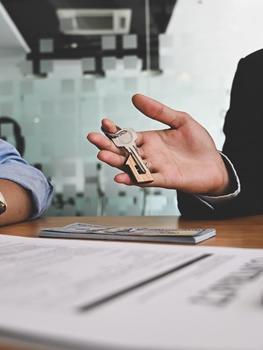 สัญญาเช่าช่วง คืออะไร รู้จัก 2 ประเภทการเช่า และกฎหมายเช่าช่วง