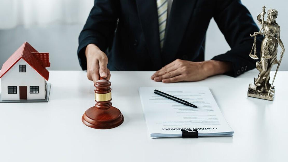 Rumah Lelong Dan Mitos Yang Perlu Anda Ketahui