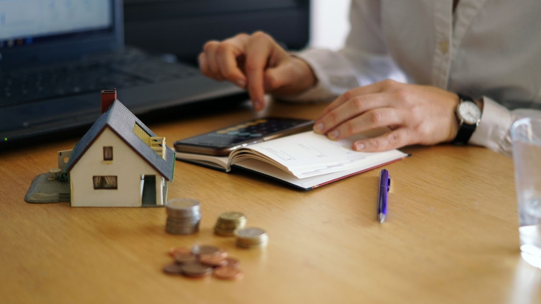 Falling Behind on Rent? Know Your Rights Before Your Landlord Steps In