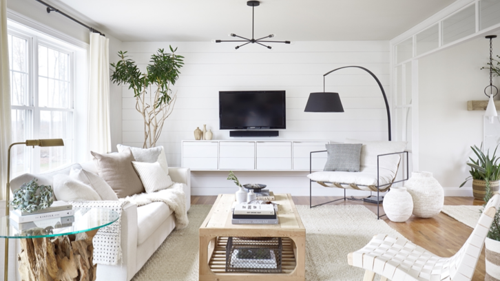 10 Desain Ruang TV Minimalis Modern, Bikin Betah dan Nyaman Nonton Bareng Keluarga