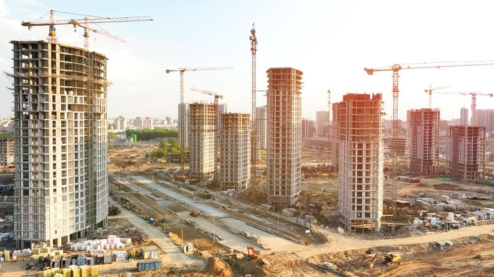 Under-Construction vs Ready-to-Move Condominium