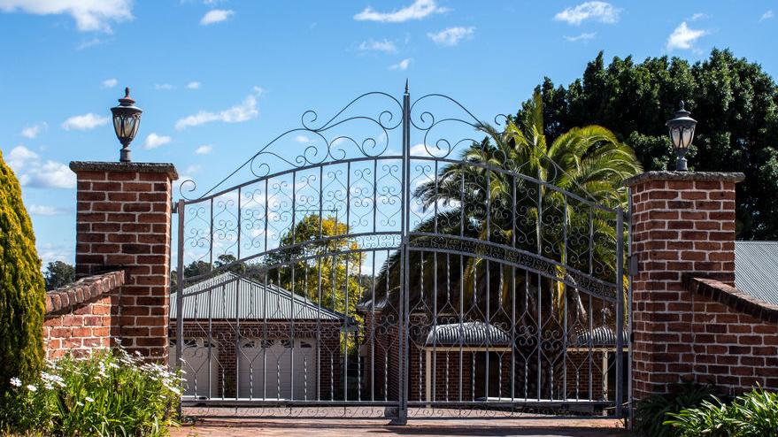 ซุ้มทางเข้าโครงการ 4 ปัจจัยการพิจารณาที่ผู้ซื้อควรรู้