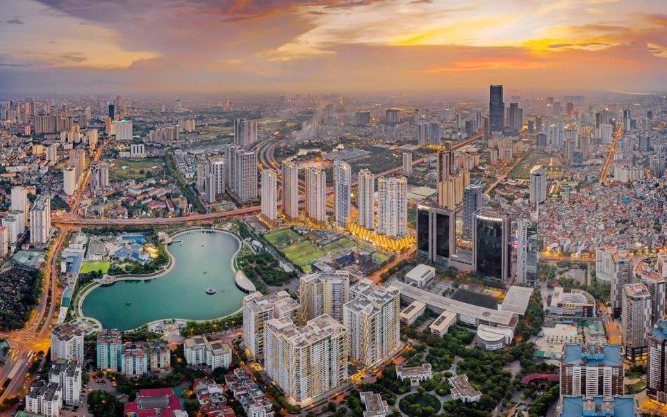 Hà Nội vững bước trên hành trình phát triển bền vững. (Ảnh: Báo Quân đội nhân dân)