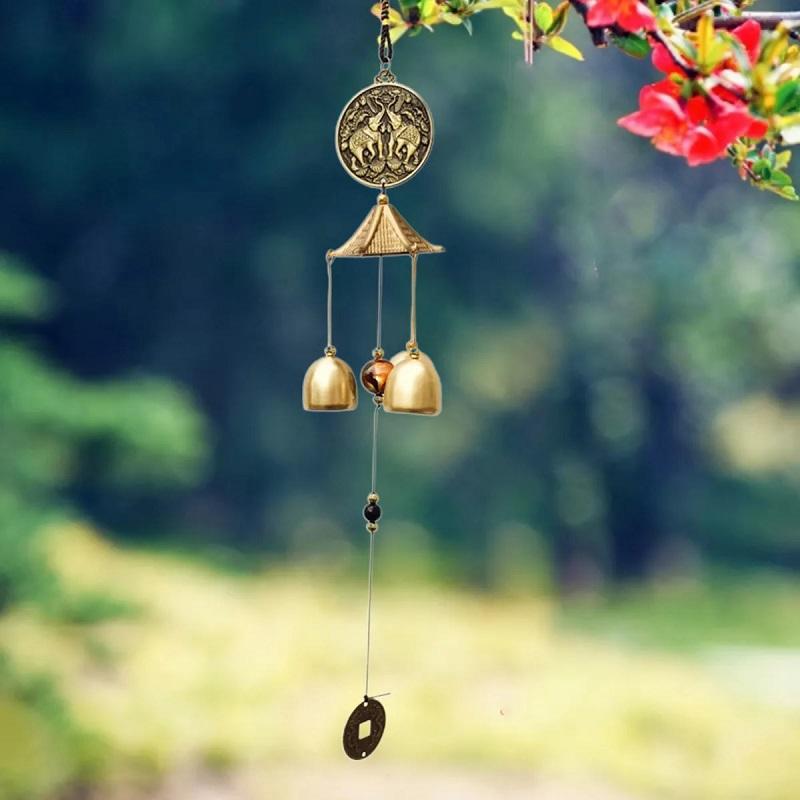 Chuông gió có hình voi có ý nghĩa cầu an lạc