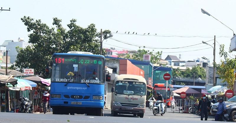 Có nhiều tuyến xe buýt đi Bến xe An Sương để phục vụ nhu cầu người dân