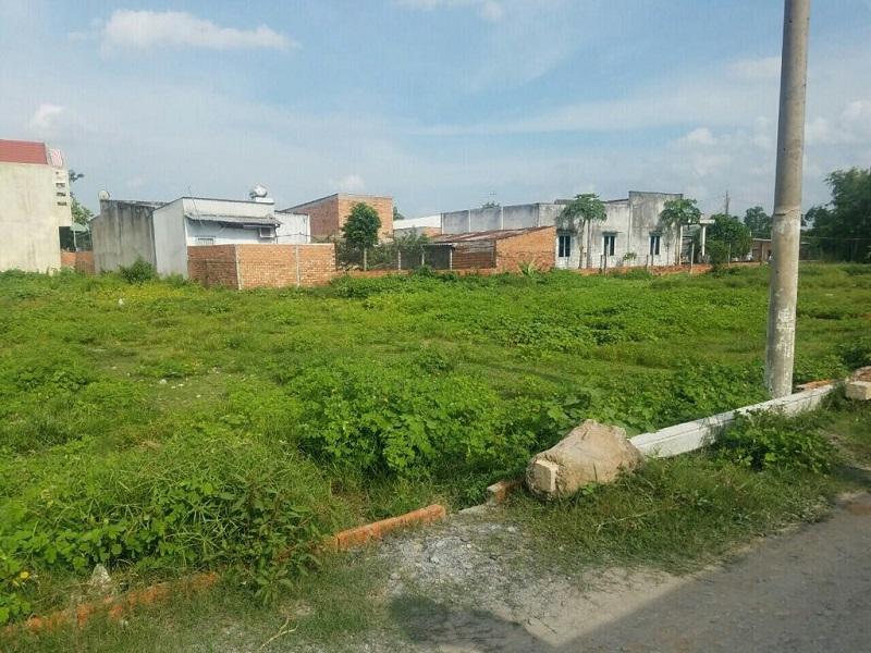 Hình đất thổ cư chưa được xây dựng