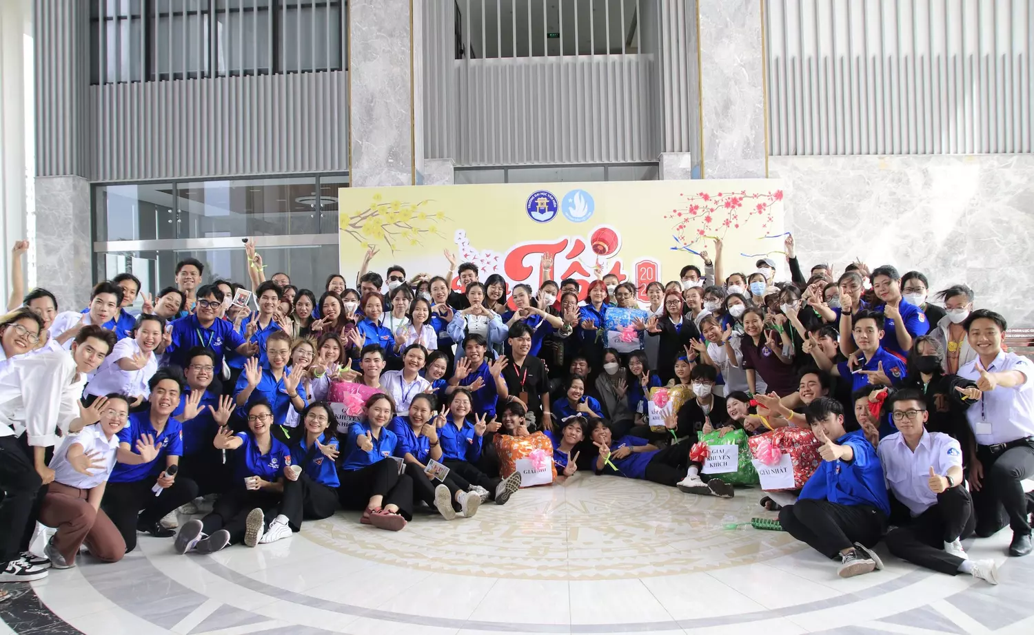 Đại học Văn Hiến hoạt động ngoại khóa 