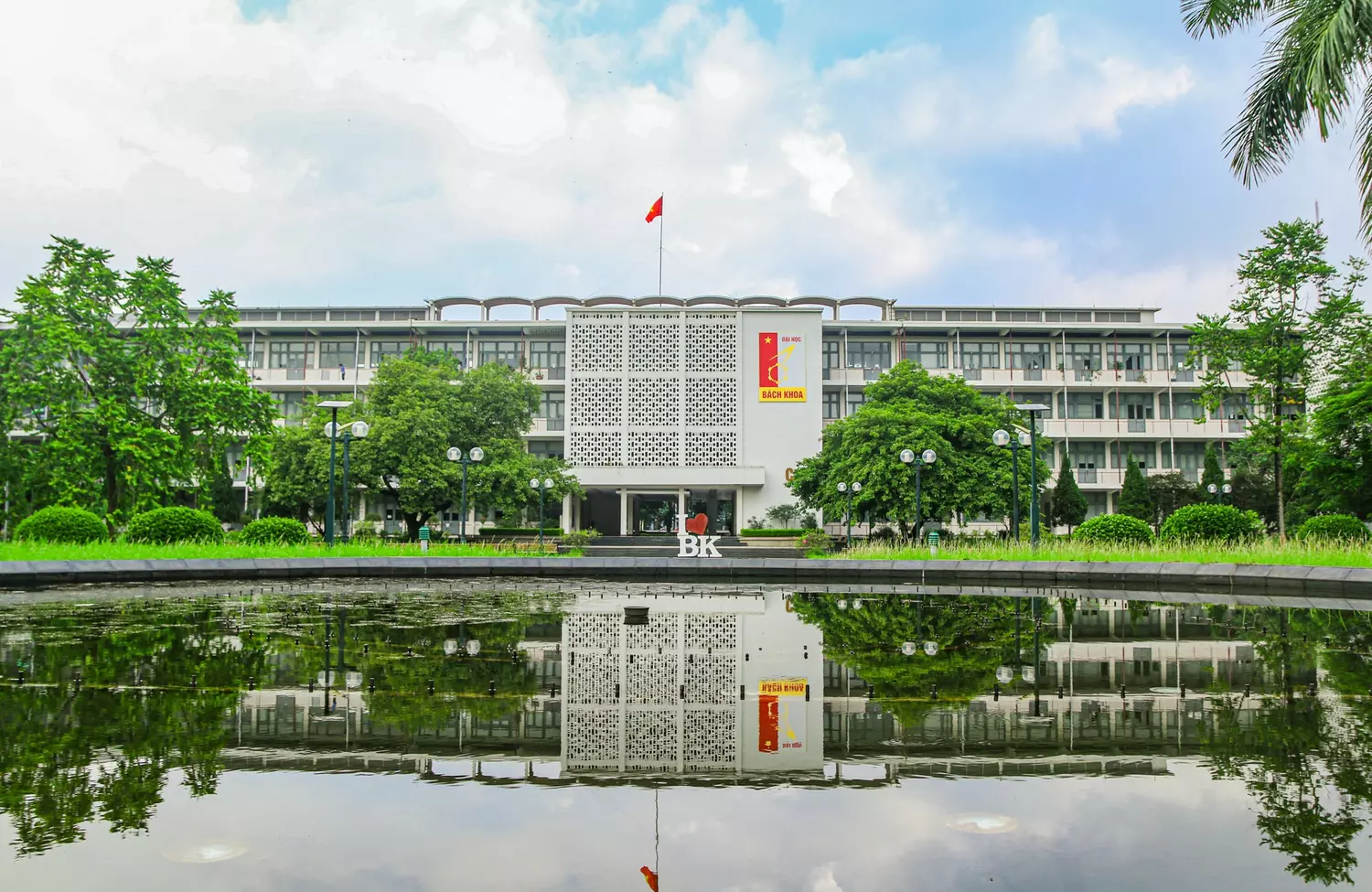 Các trường trực thuộc Đại học Bách khoa Hà Nội