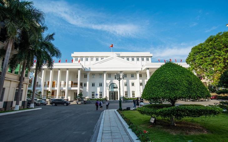 Đại học Hà Nội đào tạo cả ngoại ngữ và các chuyên ngành khác bằng tiếng Anh