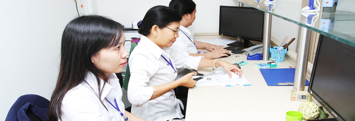 giờ làm việc VPCC Huỳnh Thị Ngọc Yến  từ thứ 2 đến sáng thứ 7, từ 07:30 - 11:30 sáng và từ 13:30 - 17:00 chiều