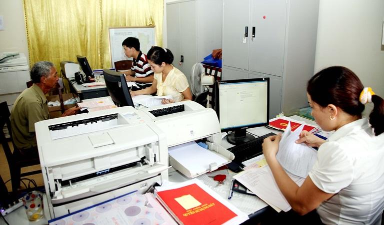 Phí thẩm định hồ sơ cấp giấy chứng nhận quyền sử dụng đất