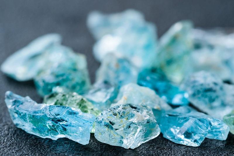 Trang sức làm từ đá Aquamarine xanh dương