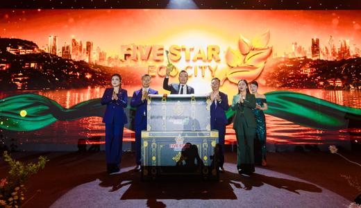 Khai Trương Mô Hình Kiến Trúc The Royal Tại Five Star Eco City