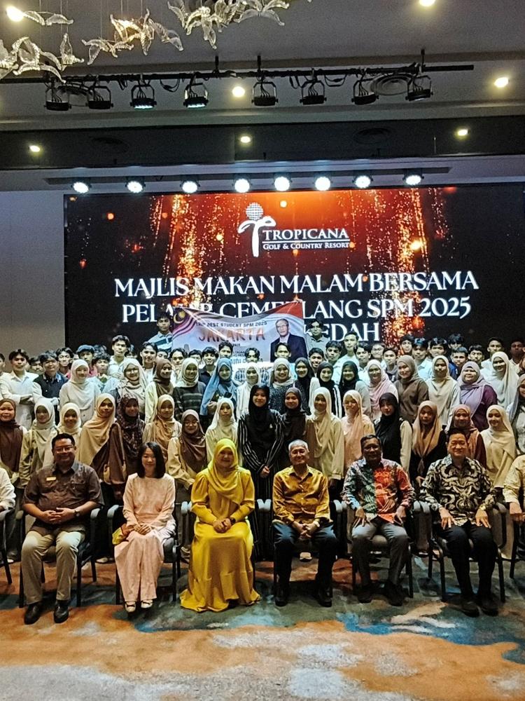 TROPICANA REWARDS 114 SPM 2025 TOP ACADEMIC ACHIEVERS