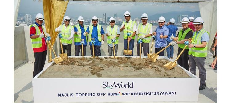 Skyworld hosted a successful Topping Off ceremony for its SkyAwani 1 Residences at Sentul