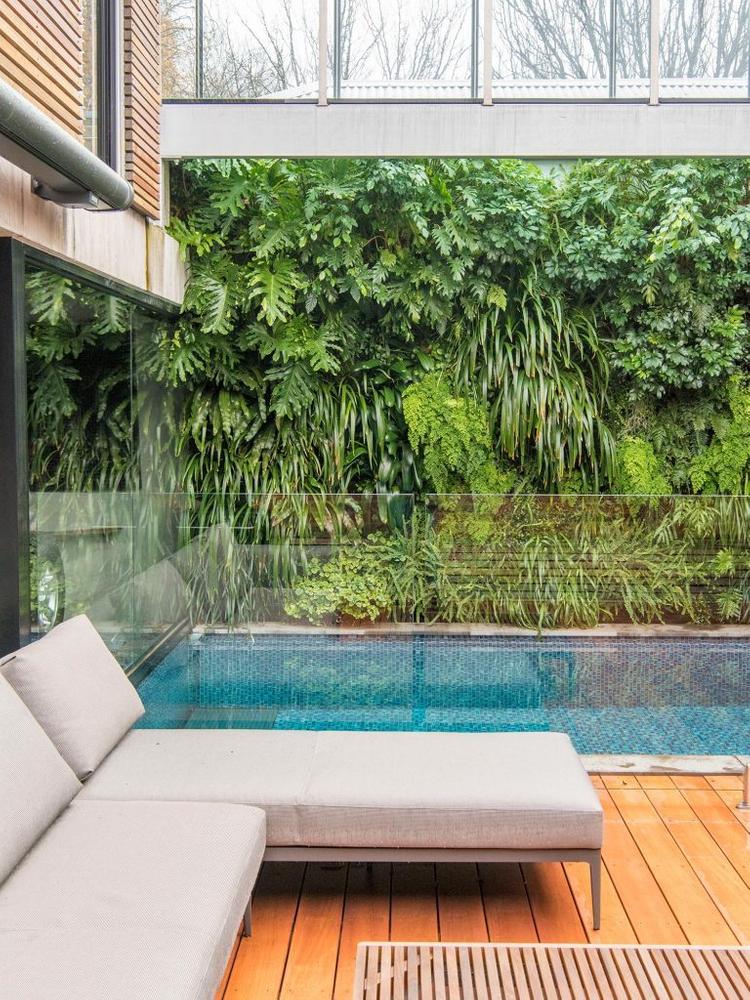 9 cosy balcony ideas and decor inspiration - Explore vertical gardening