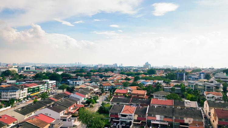 Skyline of the SS2 neighborhood of Petaling Jaya with houses, schools, and commercial buildings in the background, Selangor, Malaysia
