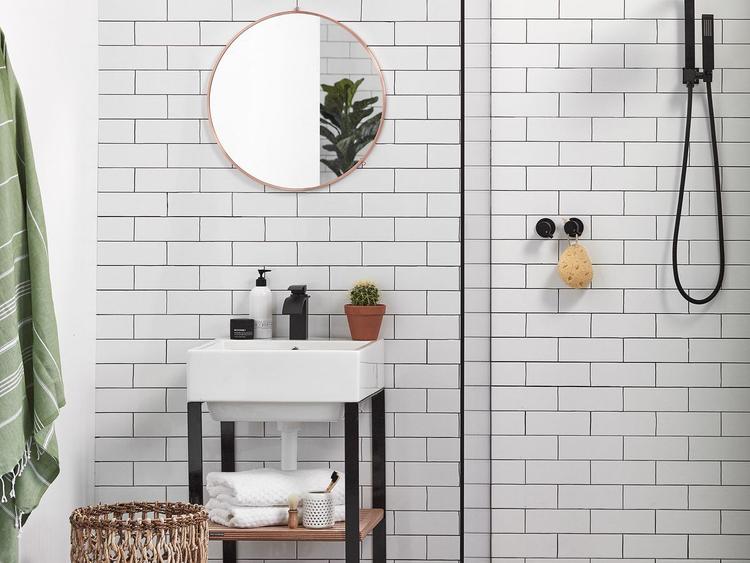 5 Interior decor tips for small bathrooms