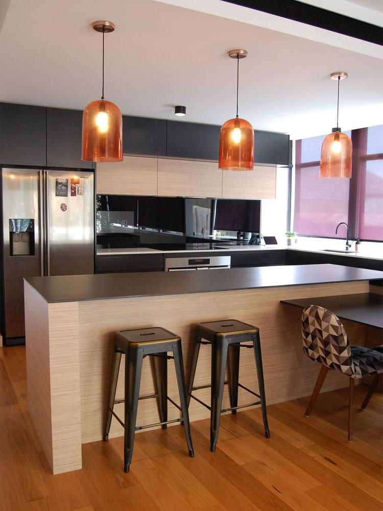 Contemporary black home kitchen cabinet ideas