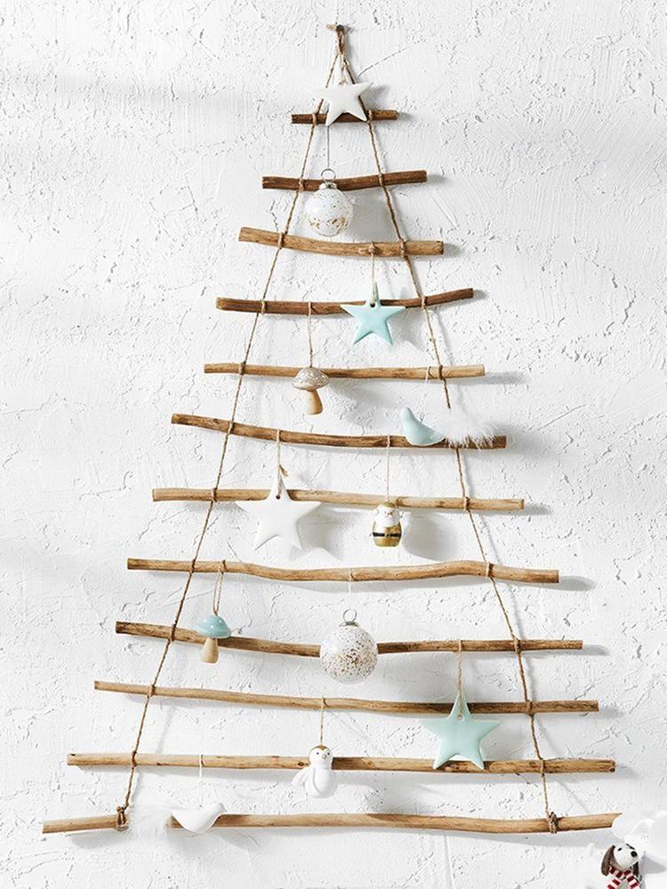 Wall-Hung-christmas-tree