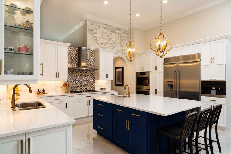 Outdated kitchen trends - Statement lighting