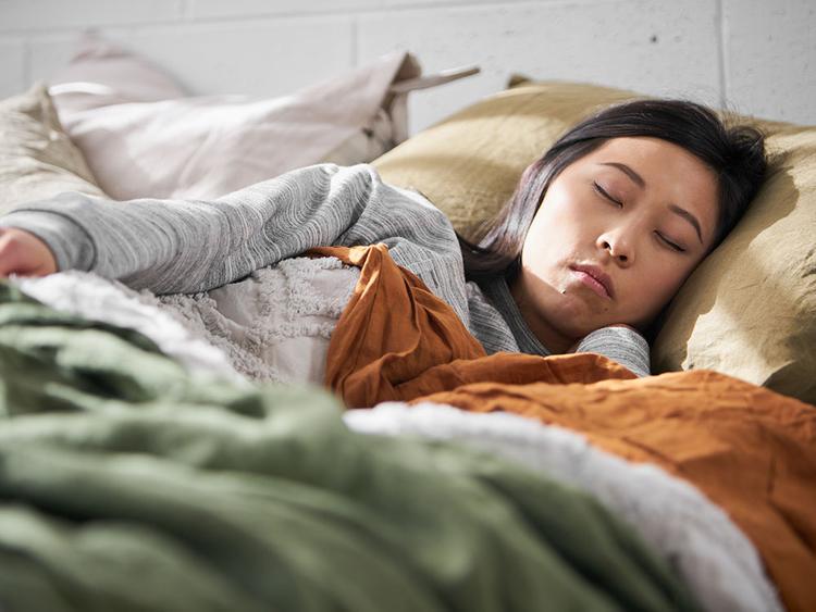 natural-fabrics-bedding