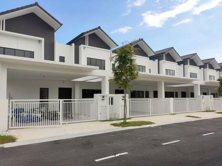 Brand New Non Bumi End Lot 2 Storey Bandar Rimbayu BSP, Telok