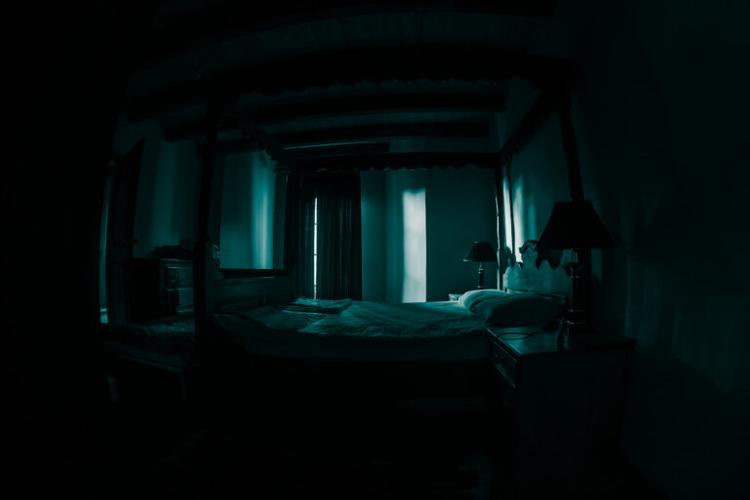 dark-creepy-room