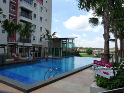 Infinity-edge swimming pool at a residential complex