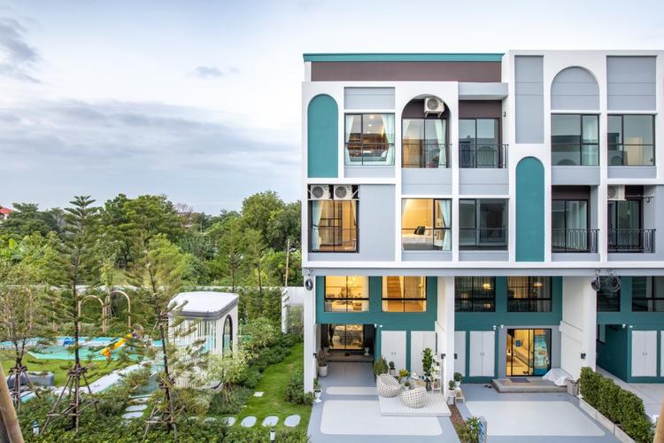 เมซอง 168 ลาดพร้าว 101 (Maison 168 Latphrao 101)