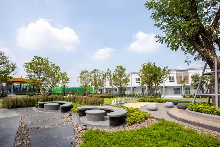 เวนู 24 คูคตสเตชั่น (Venue 24 Khukhot Station)