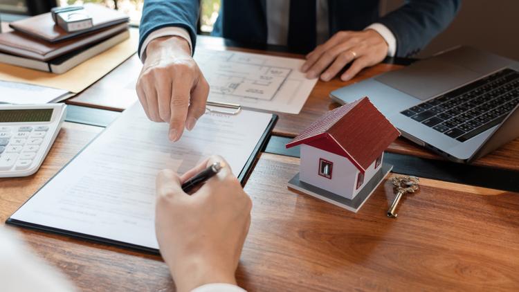 Nếu bạn thuê nhà xong cho thuê lại mà không sửa chữa thì cần đăng ký kinh doanh