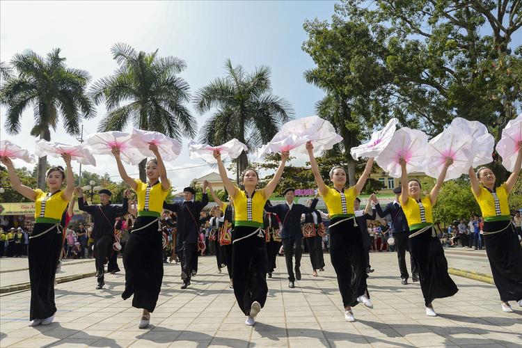 Điệu múa xòe của dân tộc Thái