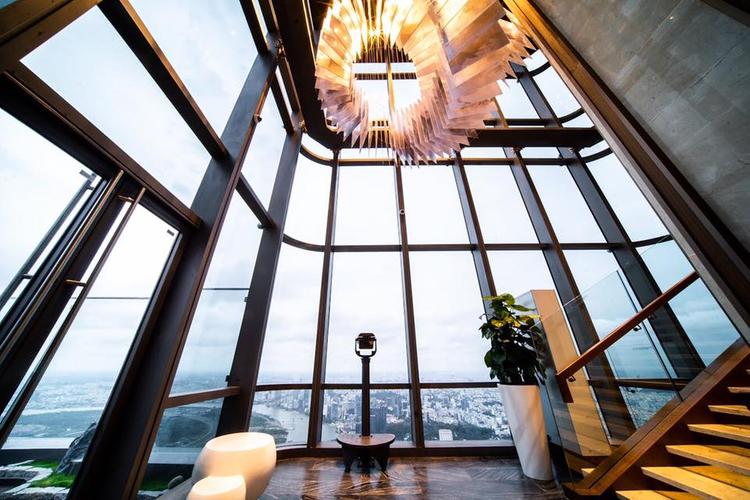 Đài quan sát Landmark 81 SkyView. 