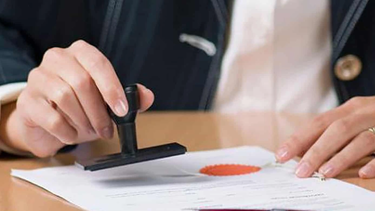 Chi phí công chứng tùy thuộc vào dịch vụ công chứng cần thực hiện