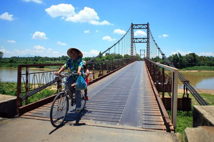 Cầu treo Kon K'lor - Kon Tum