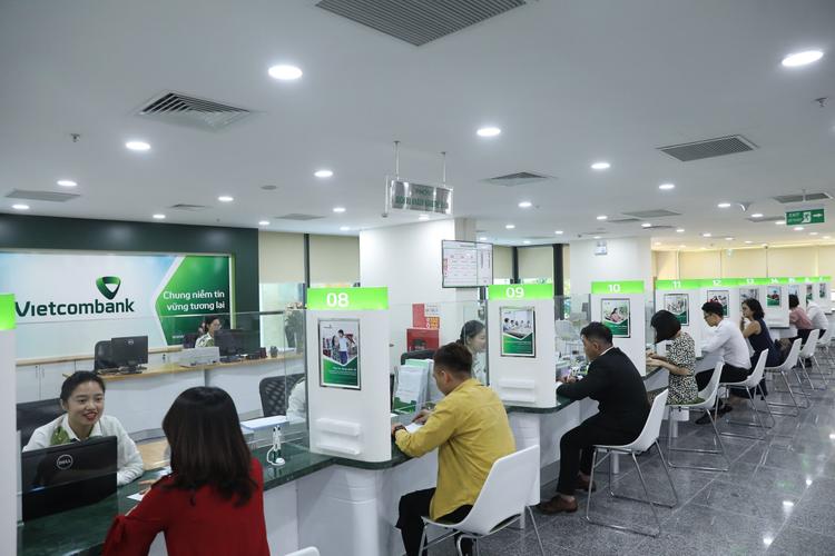 Nhiều khách hàng có nhu cầu tìm hiểu lãi suất ngân hàng Vietcombank
