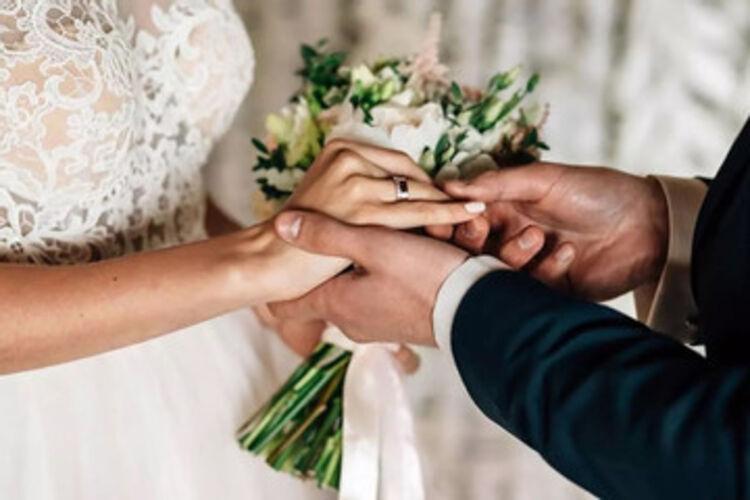 Chọn tuổi kết hôn cho nam, nữ Bính Ngọ 1966