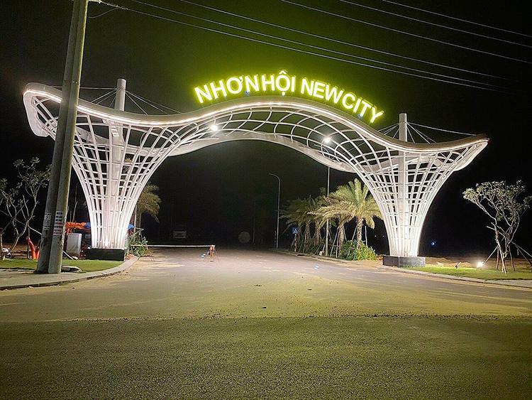 Cổng vào khu đô thị Nhơn Hội New City