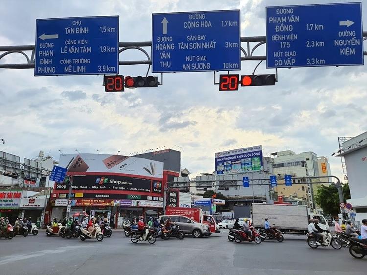 Ngã tư Phú Nhuận là nút giao thông trọng điểm