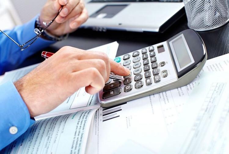 Mức thu, lệ phí và thù lao công chứng được dựa theo quy định của pháp luật.