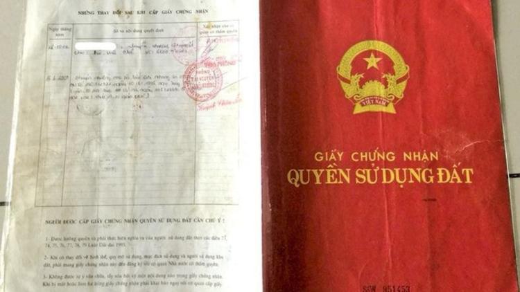 Người dân nên làm lại sổ đỏ mới nếu sổ cũ bị rách, mờ, 