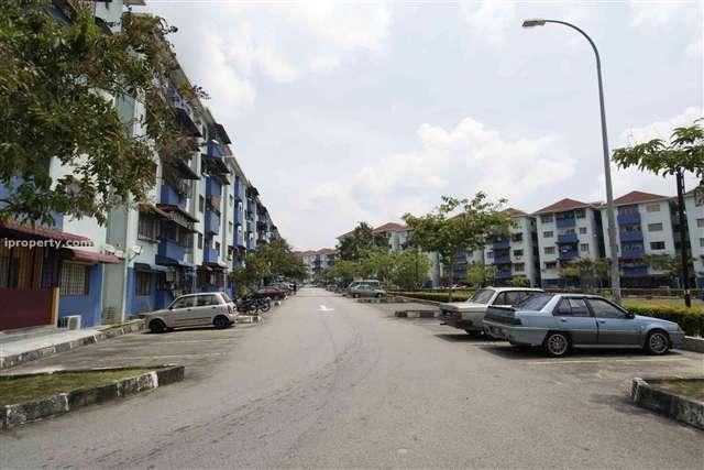 Pangsapuri Putra Indah for Sale or Rent  Apartment, Seri Kembangan