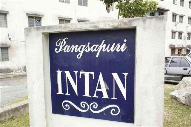 Pangsapuri Intan - Flat, Ampang, Selangor - 1