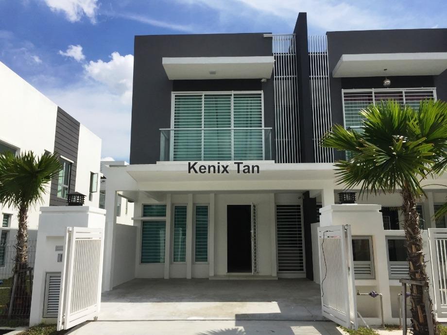 Paragon 150, Taman Lestari Putra, Seri Kembangan for sale RM720000