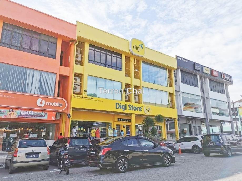 Aaa Stock Taman Molek Ponderosa Johor Jaya Johor Bahru Intermediate Shop Office For Sale Iproperty Com My