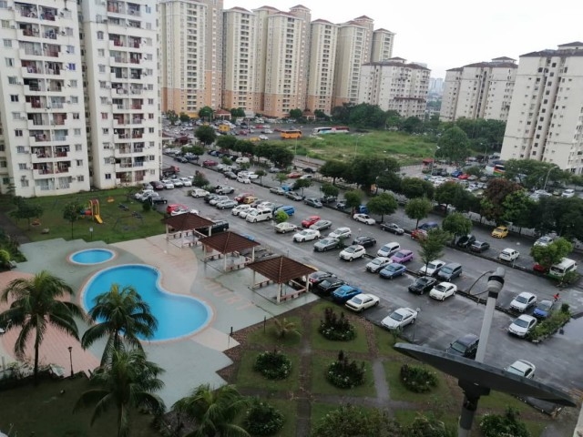 Pandan Court Intermediate Apartment 3 Bedrooms For Sale In Ampang Selangor Iproperty Com My