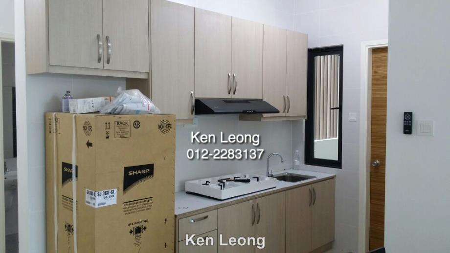 Pearl Suria Serviced Residence 2+1 bedrooms for rent in Jalan Klang