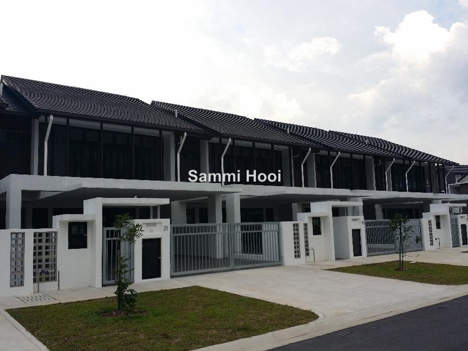 Elmina East Clusia Shah Alam Denai Alam Intermediate 2 Sty Terrace Link House 4 1 Bedrooms For Sale Iproperty Com My