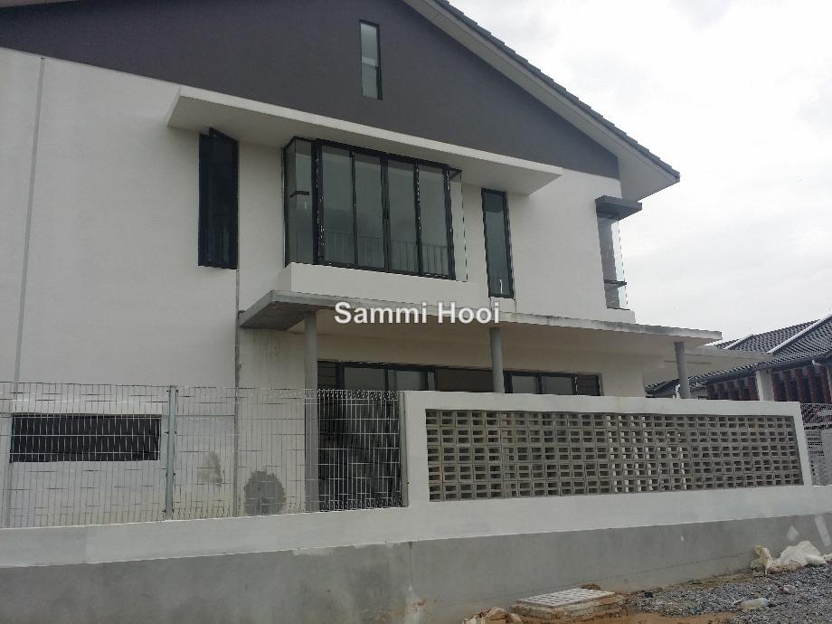 Elmina Valley 1 Elmina West Denai Alam Intermediate 2 Sty Terrace Link House 4 Bedrooms For Sale Iproperty Com My